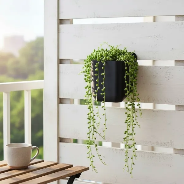 Wall-mounted rectangular planter