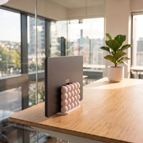 Bubble Bob Vertical Laptop Stand
