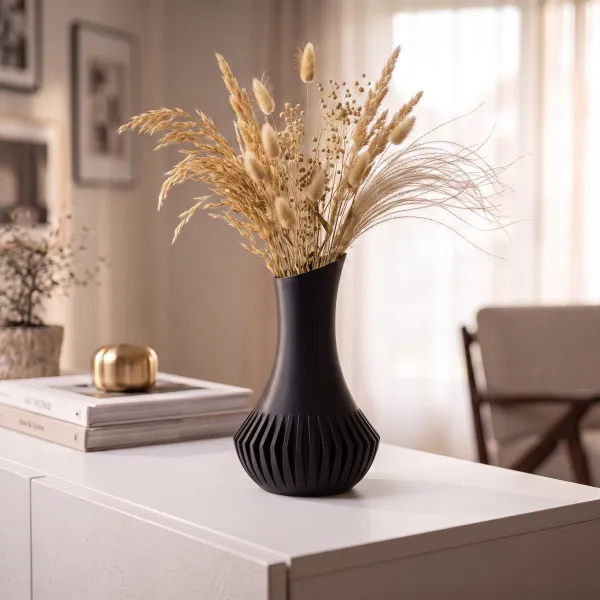 Veluna Vase