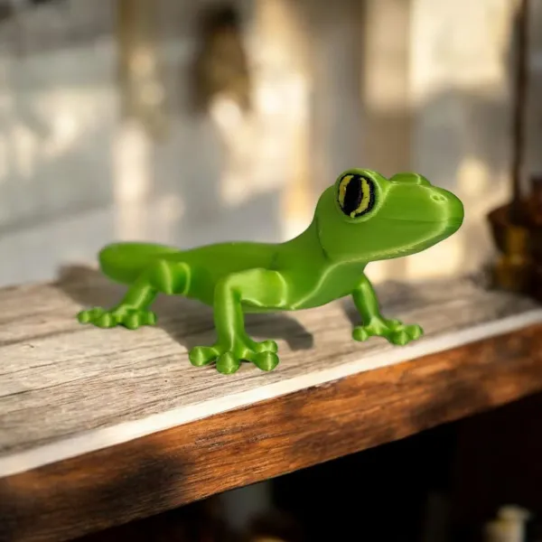 Small Desert Gecko Figure