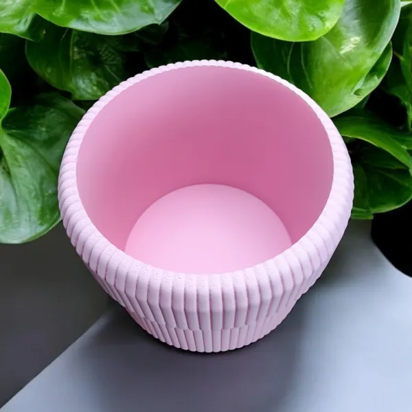 Ribbed Plant Pot "Venlo"