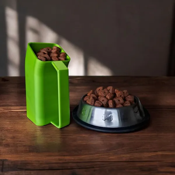 Curved Pet Food Scoop