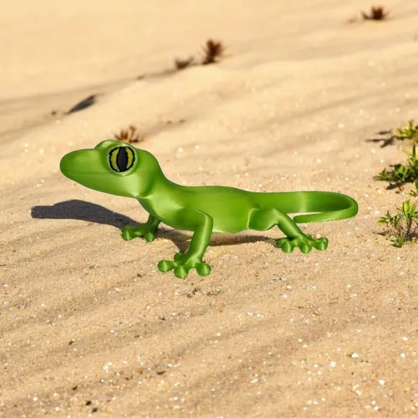 Small Desert Gecko Figure