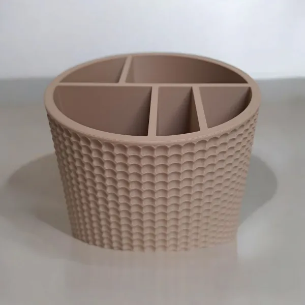 GravityDock Dotted Pen Holder