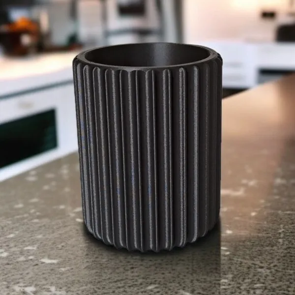 Ribbed Pen Holder