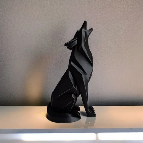 Sitting Wolf Sculpture, Howling at the Moon