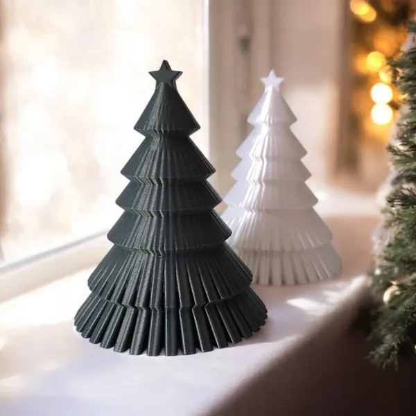 Ribbed Christmas Tree Decoration with Star Top