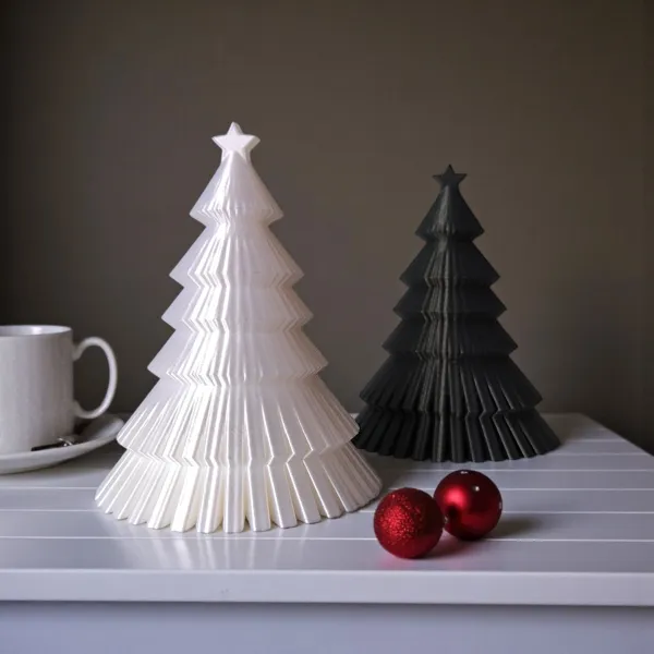 Ribbed Christmas Tree Decoration with Star Top