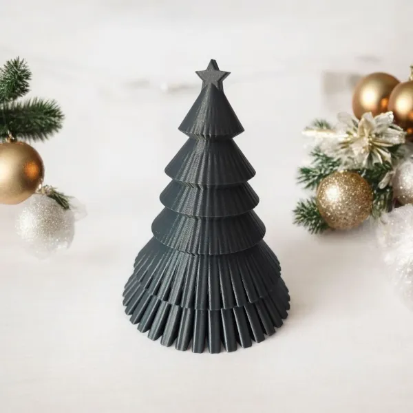 Ribbed Christmas Tree Decoration with Star Top