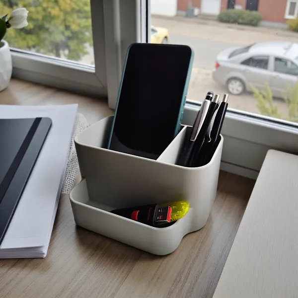 Curved Office Organizer