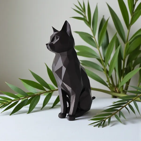 Sitting Cat Sculpture, Low Poly