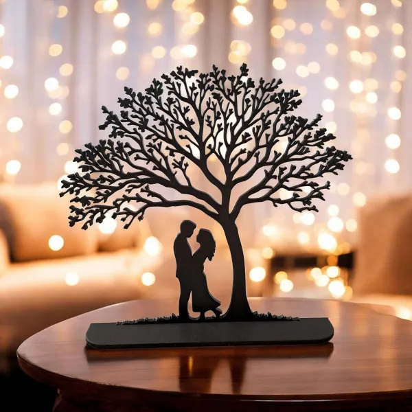 Couple Under Tree Valentine's Decor